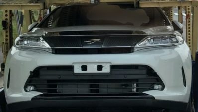 Penampakan Toyota Harrier Facelift tanpa Kamuflase Beredar!