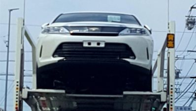 Penampakan Toyota Harrier Facelift tanpa Kamuflase Beredar!
