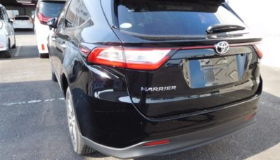 Penampakan Toyota Harrier Facelift tanpa Kamuflase Beredar!