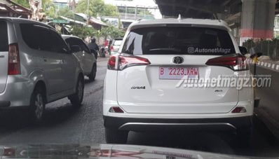 Toyota RAV4 2017 Tertangkap Kamera di Jalanan Jakarta Toyota RAV4 2017 Tertangkap Kamera di Jalanan Jakarta