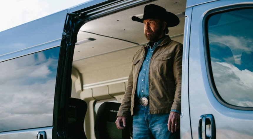 Hah, Chuck Norris Jadi Brand Ambassador Fiat? Hah, Chuck Norris Jadi Brand Ambassador Fiat?
