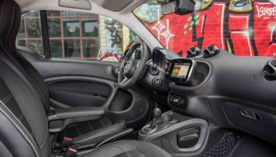 All-Electric Smart Terbaru Dirilis di Inggris, Bisa Berjalan 100 mil All-Electric Smart Terbaru Dirilis di Inggris, Bisa Berjalan 100 mil