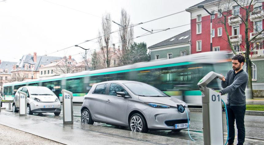 Renault-Nissan Berniat Saingi Toyota dan VW Sebagai yang Terlaris Renault-Nissan Berniat Saingi Toyota dan VW Sebagai yang Terlaris
