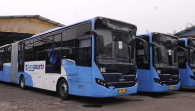 Bus Gandeng ala TransJakarta Lepas, kok Bisa?