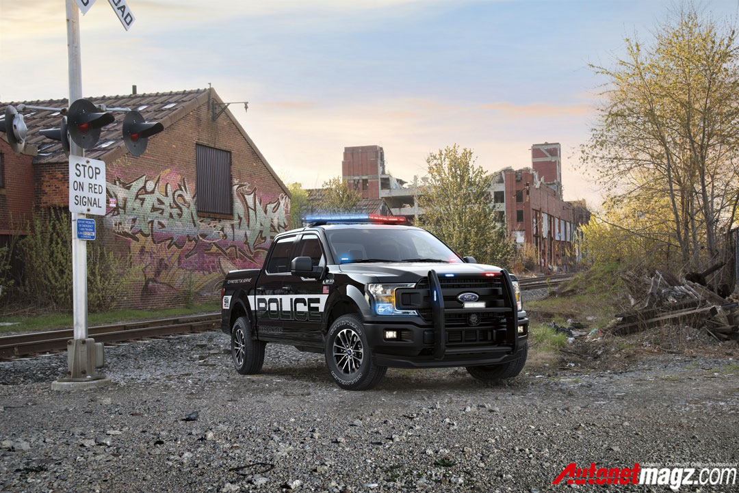 Ford, Ford-F-150-Police-AutonetMagz-front-side: Ford F-150 Police Responder, Tunggangan Gahar Polisi Patroli