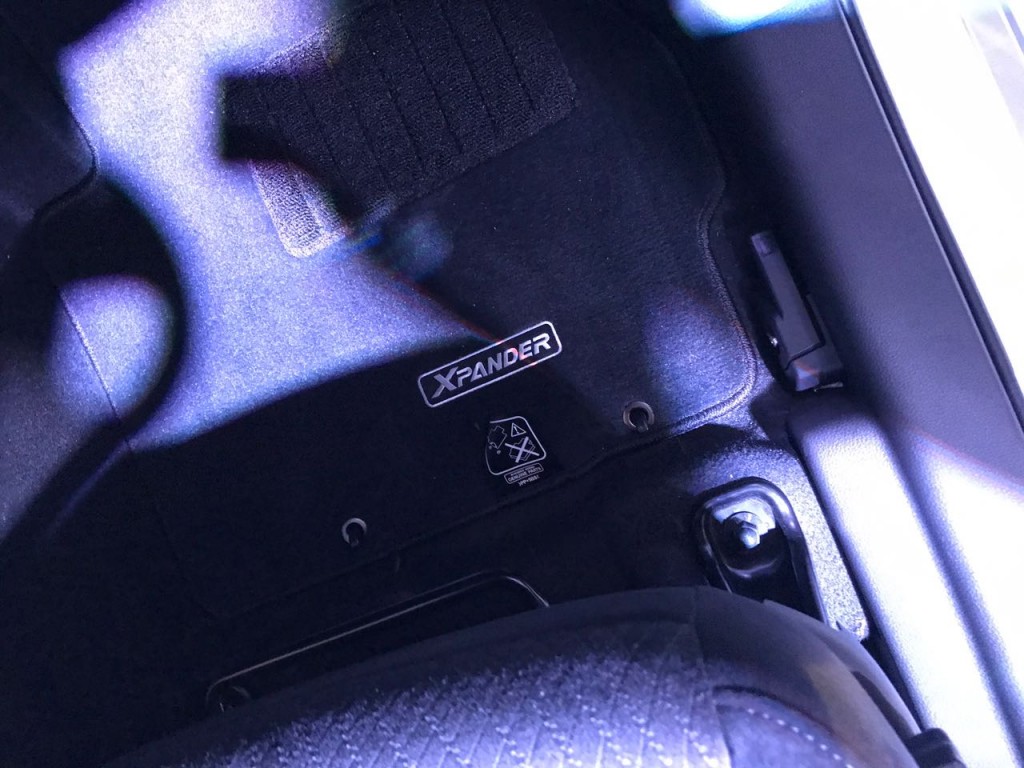 Karpet Nama Mitsubishi Xpander AutonetMagz Review Mobil Dan