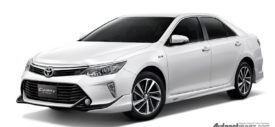 Toyota Camry 2000 Extremo depan