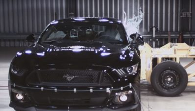 Tes Tabrak Ford Mustang : Dulu 2 Bintang, Kini 3 Bintang Tes Tabrak Ford Mustang : Dulu 2 Bintang, Kini 3 Bintang