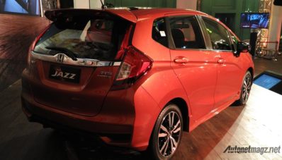 Resmi, Honda Jazz Facelift 2017 Mengaspal di Indonesia! Resmi, Honda Jazz Facelift 2017 Mengaspal di Indonesia!