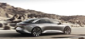 lucid air side view
