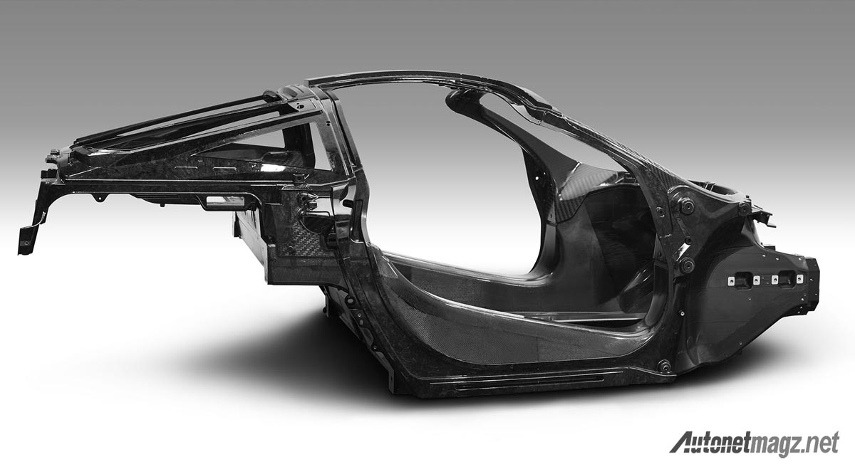 International, mclaren carbon fiber chassis tub monocoque: McLaren Mau Bikin Sasis Serat Karbon Untuk Merek Lain, Minat?