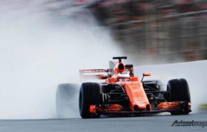 Mercedes dan Ferrari Tak Tertarik Pasok Mesin ke McLaren Mercedes dan Ferrari Tak Tertarik Pasok Mesin ke McLaren