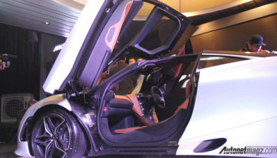 McLaren 720S Akhirnya Diperkenalkan, Supercar Yang Nyaris Sempurna! McLaren 720S Akhirnya Diperkenalkan, Supercar Yang Nyaris Sempurna!