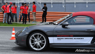Porsche Media Driving Academy 2017 : Yuk Simak Materi Berkendara ala Porsche!