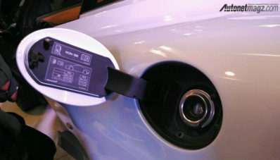 McLaren 720S Akhirnya Diperkenalkan, Supercar Yang Nyaris Sempurna! McLaren 720S Akhirnya Diperkenalkan, Supercar Yang Nyaris Sempurna!