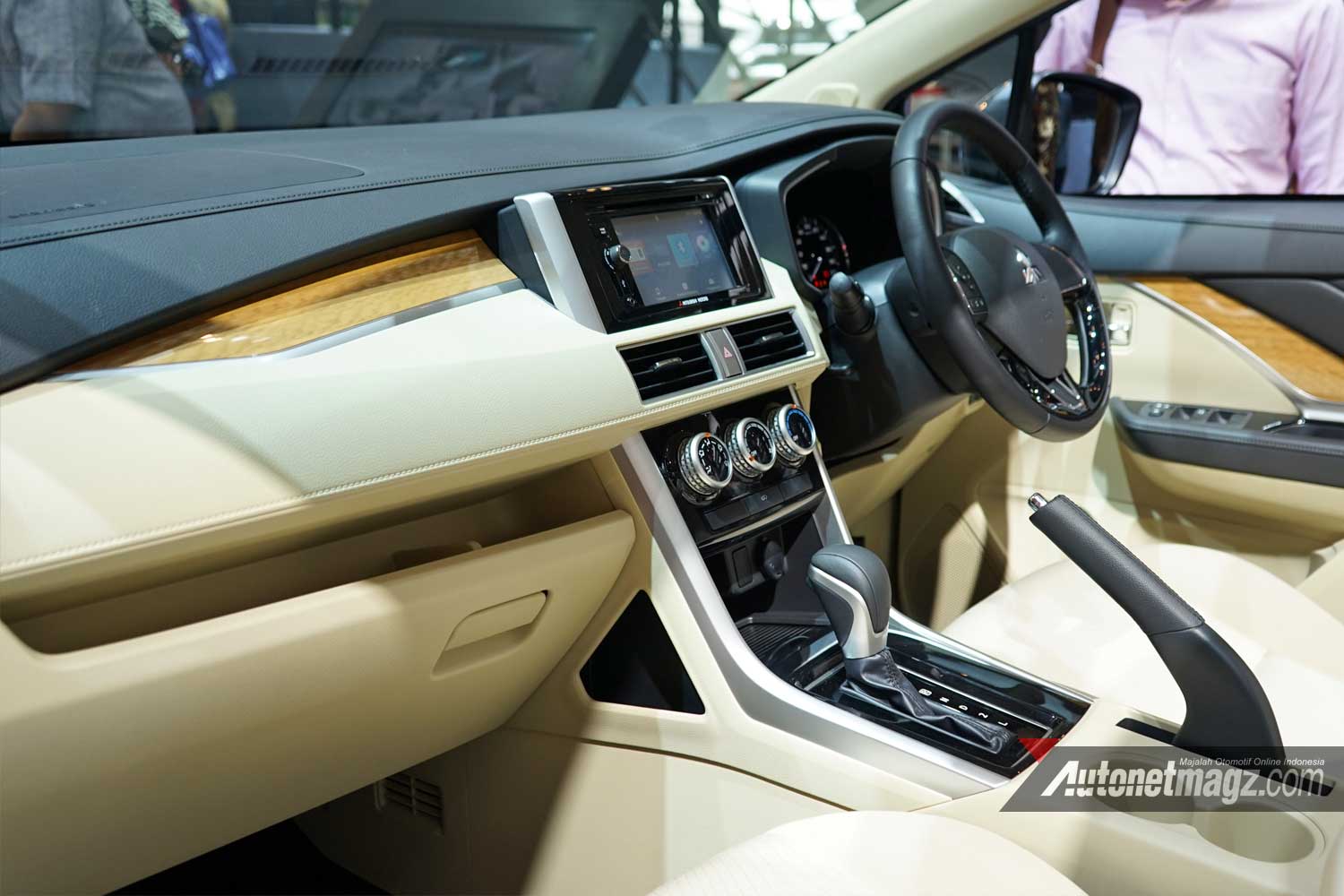 Dashboard-Mitsubishi-Xpander AutonetMagz Review Mobil 
