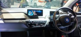Display-entertainment-BMW-i3