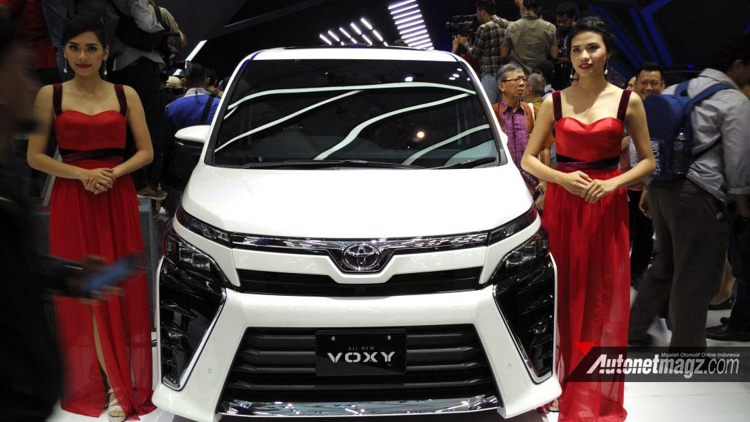 GIIAS 2017, Toyota voxy putih indonesia: GIIAS 2017 : Toyota Voxy Sudah Diperkenalkan, Harganya 446 Juta