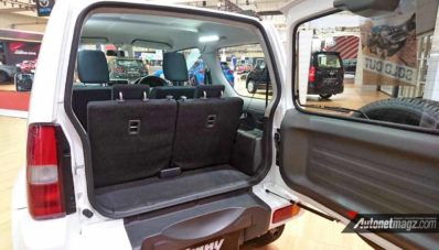 GIIAS 2017 : Suzuki Jimny Resmi Diluncurkan, Unit Sudah Habis GIIAS 2017 : Suzuki Jimny Resmi Diluncurkan, Unit Sudah Habis