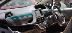kabin Toyota Sienta Ezzy GIIAS 2017