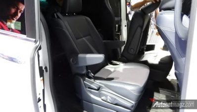 First Impression Review Toyota Voxy 2017 Indonesia First Impression Review Toyota Voxy 2017 Indonesia