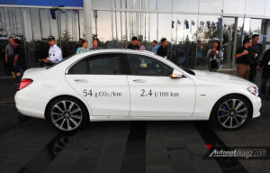 GIIAS 2017 : Inilah Sensasi Singkat Bersama Mercedes Benz C350e Hybrid! GIIAS 2017 : Inilah Sensasi Singkat Bersama Mercedes Benz C350e Hybrid!