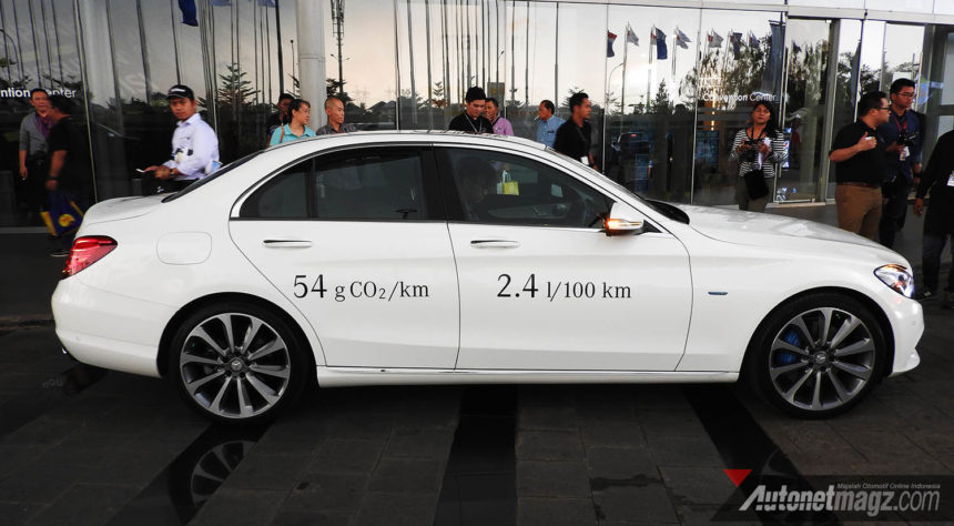GIIAS 2017 : Inilah Sensasi Singkat Bersama Mercedes Benz C350e Hybrid!