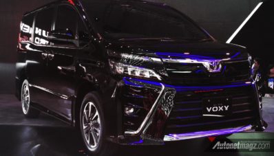 First Impression Review Toyota Voxy 2017 Indonesia First Impression Review Toyota Voxy 2017 Indonesia