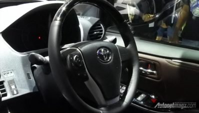 First Impression Review Toyota Voxy 2017 Indonesia First Impression Review Toyota Voxy 2017 Indonesia