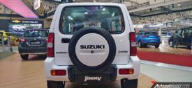 sisi samping Suzuki Jimny GIIAS 2017