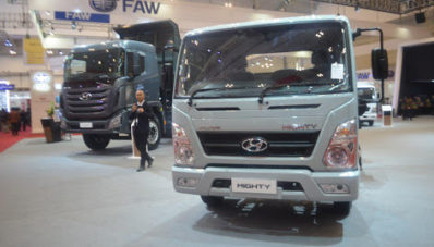 GIIAS 2017 : Pertunjukkan Kendaraan Komersial GIIAS 2017 : Pertunjukkan Kendaraan Komersial