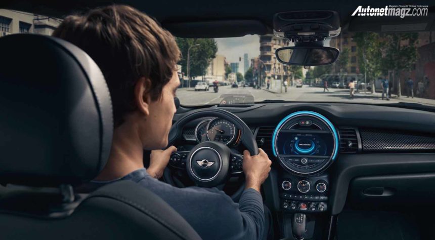 Amazon Alexa Akan Hadir Di Semua Mobil BMW & Mini Pada 2018 Amazon Alexa Akan Hadir Di Semua Mobil BMW & Mini Pada 2018