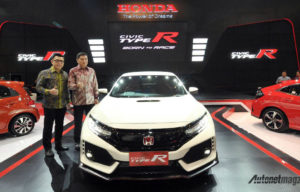 Resmi Sapa Surabaya, Honda Civic Type R Curi Perhatian Resmi Sapa Surabaya, Honda Civic Type R Curi Perhatian