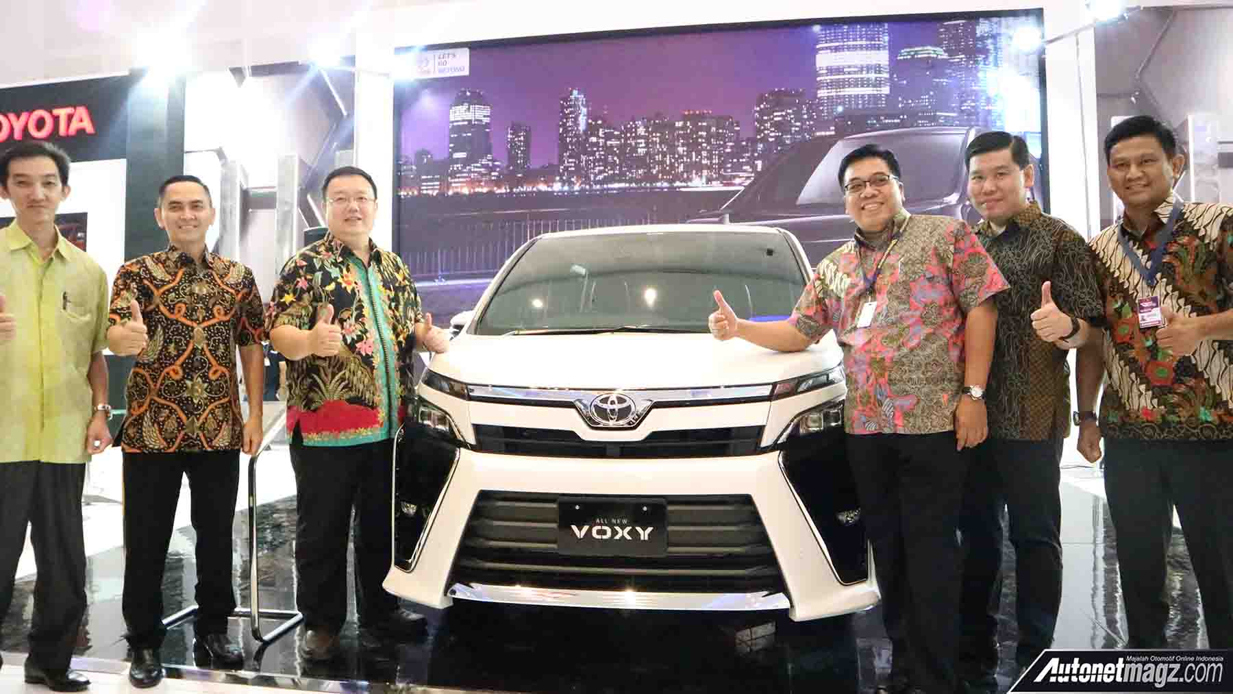 Berita, toyota di GIIAS Surabaya Auto Show 2017: GIIAS Surabaya Auto Show 2017 : Sejumlah Produk Baru Diperkenal Untuk Jatim