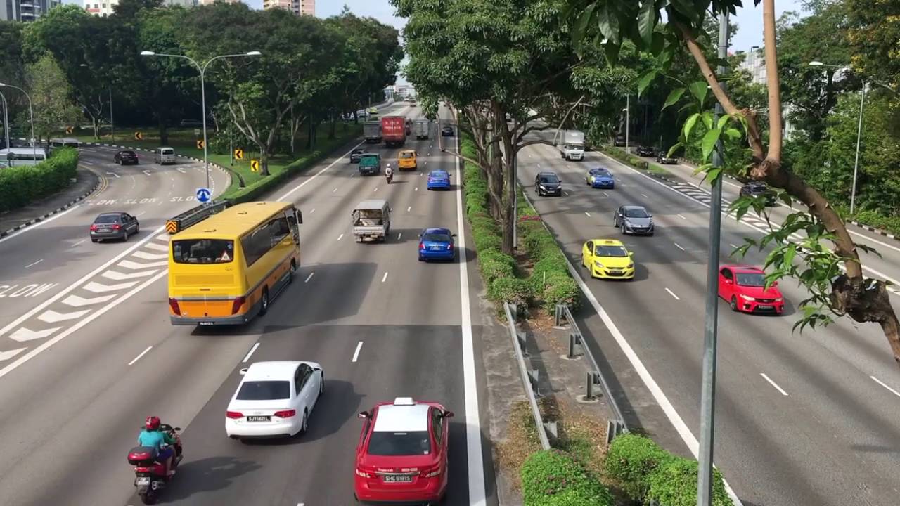 Berita, Jalanan di Singapura: Pertumbuhan Mobil & Motor Di Singapura Ditekan Hingga Nol Persen