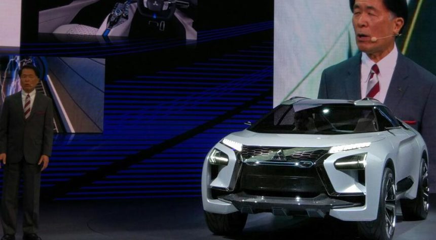 New Mitsubishi Lancer Mungkin Lahir Kembali Sebagai Crossover