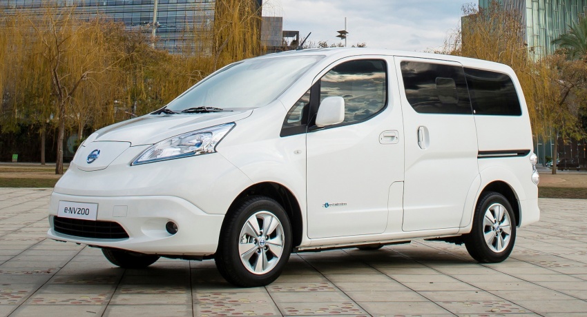 Berita, Nissan e-NV200 sisi depan: Nissan e-NV200 : Evalia Dengan Baterai 40 kWh Berjarak Tempuh 280 Km