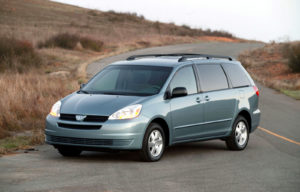 Ratusan Ribu Toyota Sienna Di-Recall Karena Bisa Meluncur Sendiri Ratusan Ribu Toyota Sienna Di-Recall Karena Bisa Meluncur Sendiri