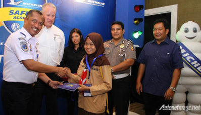 Peduli Pengemudi Muda, Michelin Safety Academy Mulai Berjalan Peduli Pengemudi Muda, Michelin Safety Academy Mulai Berjalan