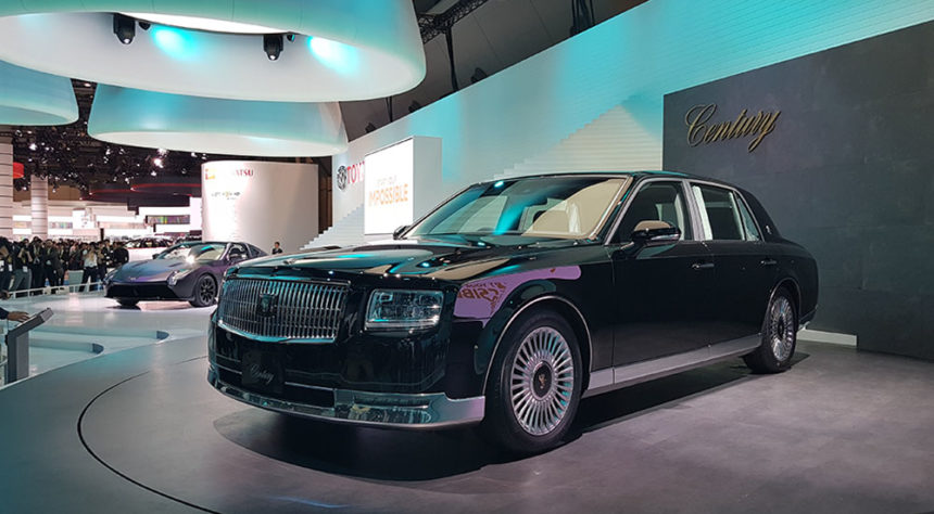 Wow, Harga Toyota Century 2 Kali Lipat Lexus LS!