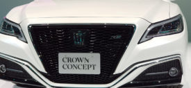 sisi belakang Toyota Crown Concept