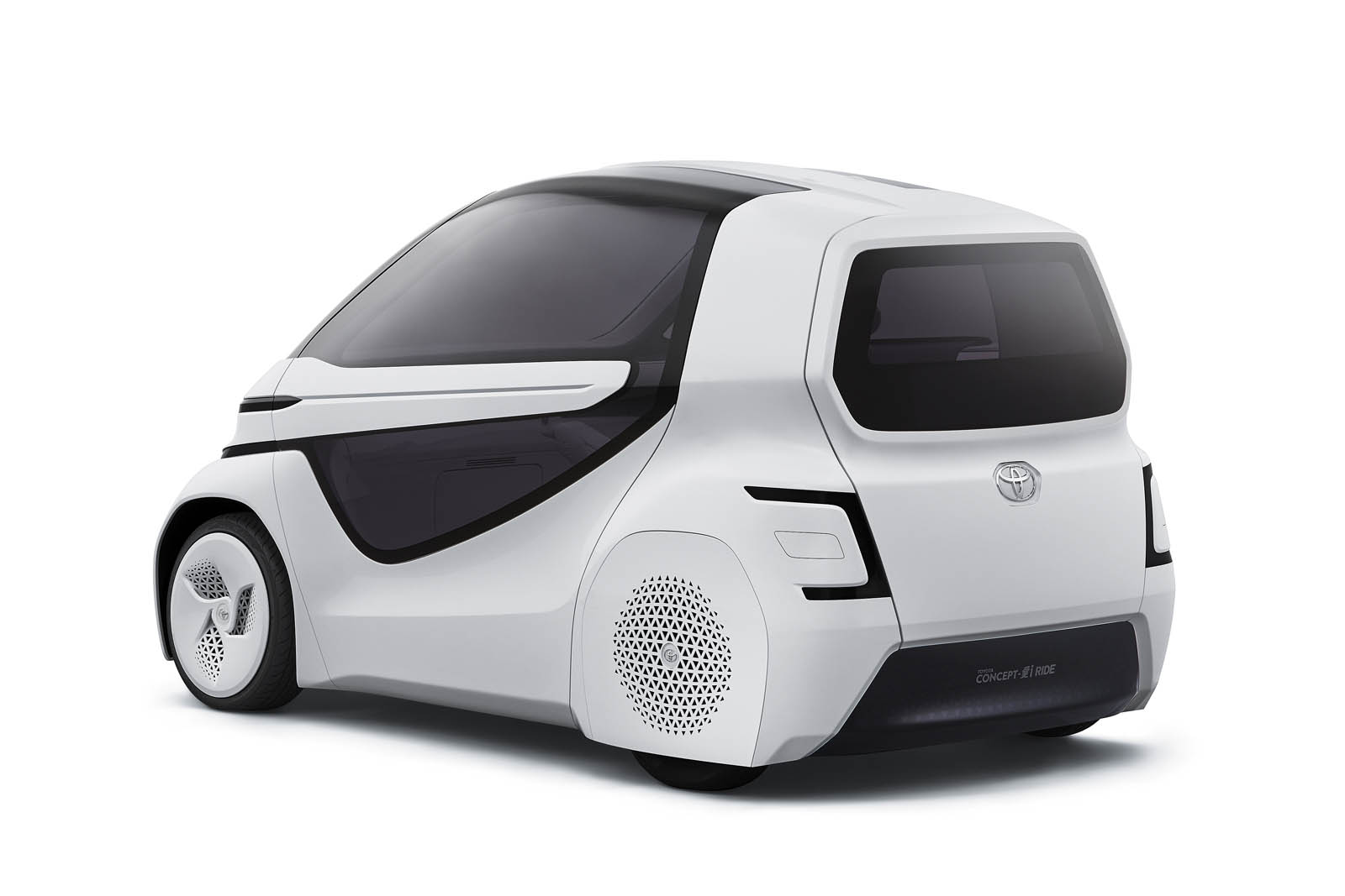 Hi-Tech, toyota-concept-i-ride-20171016_01_08: Toyota Concept-i : Beragam Moda Transportasi Masa Depan
