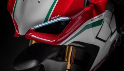 EICMA 2017 : Ducati Panigale V4 Speciale, Lebih Kencang & Ringan