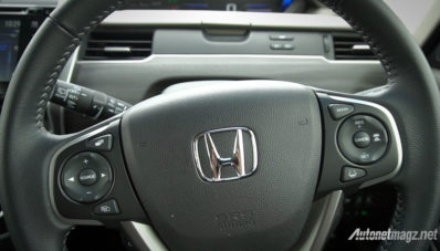 First Impression Review Honda Freed Hybrid 2017 JDM-Spec First Impression Review Honda Freed Hybrid 2017 JDM-Spec