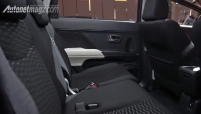 Komparasi : Toyota Rush VS Mitsubishi Xpander Komparasi : Toyota Rush VS Mitsubishi Xpander