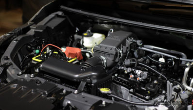 Komparasi : Toyota Rush VS Mitsubishi Xpander Komparasi : Toyota Rush VS Mitsubishi Xpander