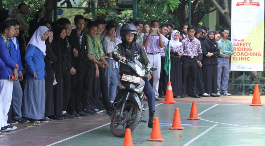 Shell Road Safety Coaching Clinic : Keselamatan Berkendara itu Penting Shell Road Safety Coaching Clinic : Keselamatan Berkendara itu Penting