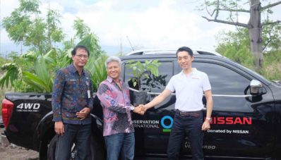 Dukung Reforestasi Gunung Agung, Nissan Donasikan 1 Unit Navara NP300 Dukung Reforestasi Gunung Agung, Nissan Donasikan 1 Unit Navara NP300