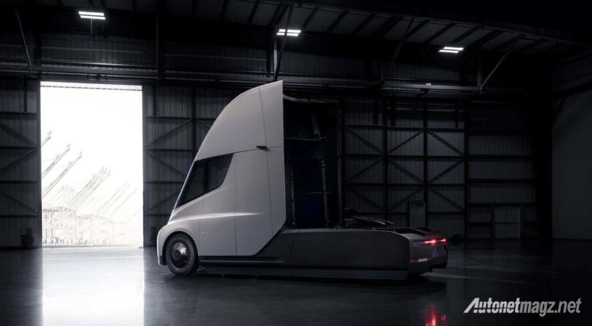 All-Electric Tesla Semi Truck Laris Manis Dipesan Perusahaan Besar