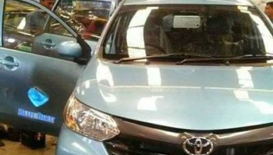 Toyota Avanza Transmover Resmi Jadi Taksi Bluebird! Toyota Avanza Transmover Resmi Jadi Taksi Bluebird!